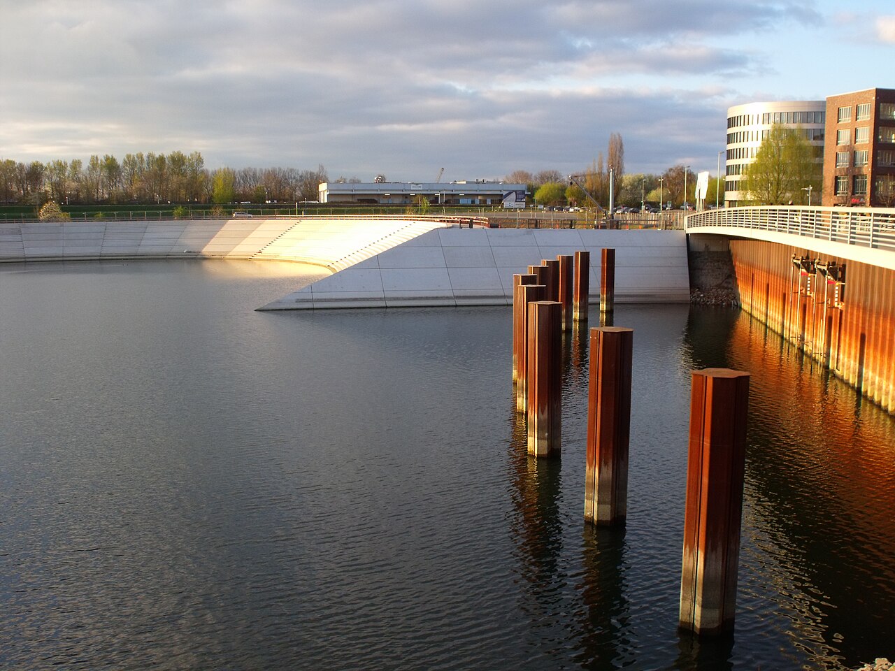 Holzhafen Duisburg