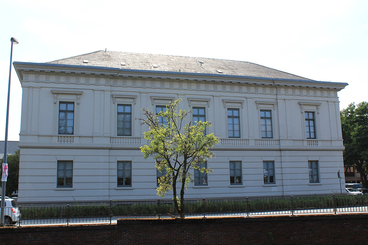 Prinzenpalais